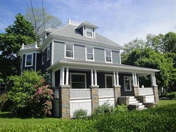 2nd image of 104 Main St
