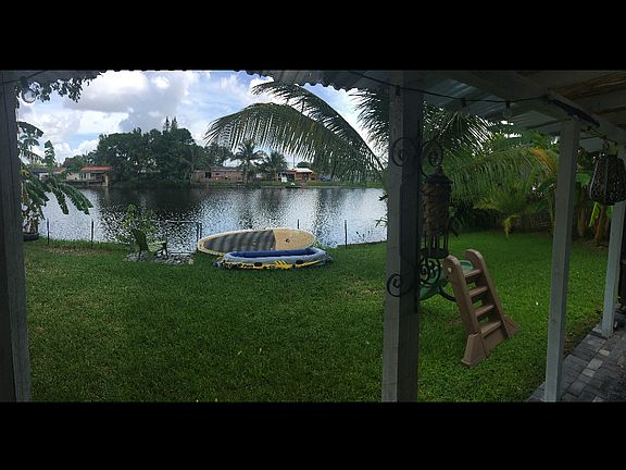 3rd image of 4115 SW 49th Ct