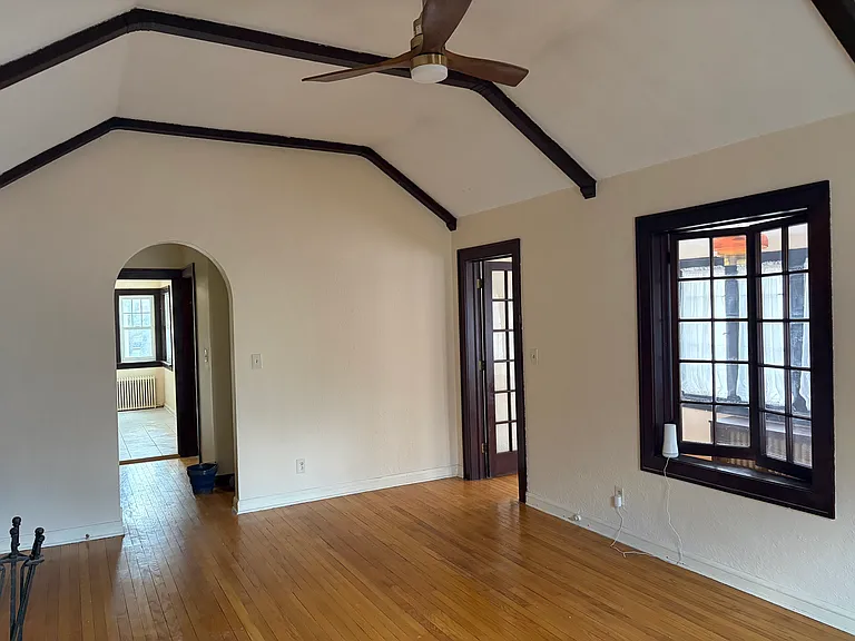 1070 N Warren St — Photo 5