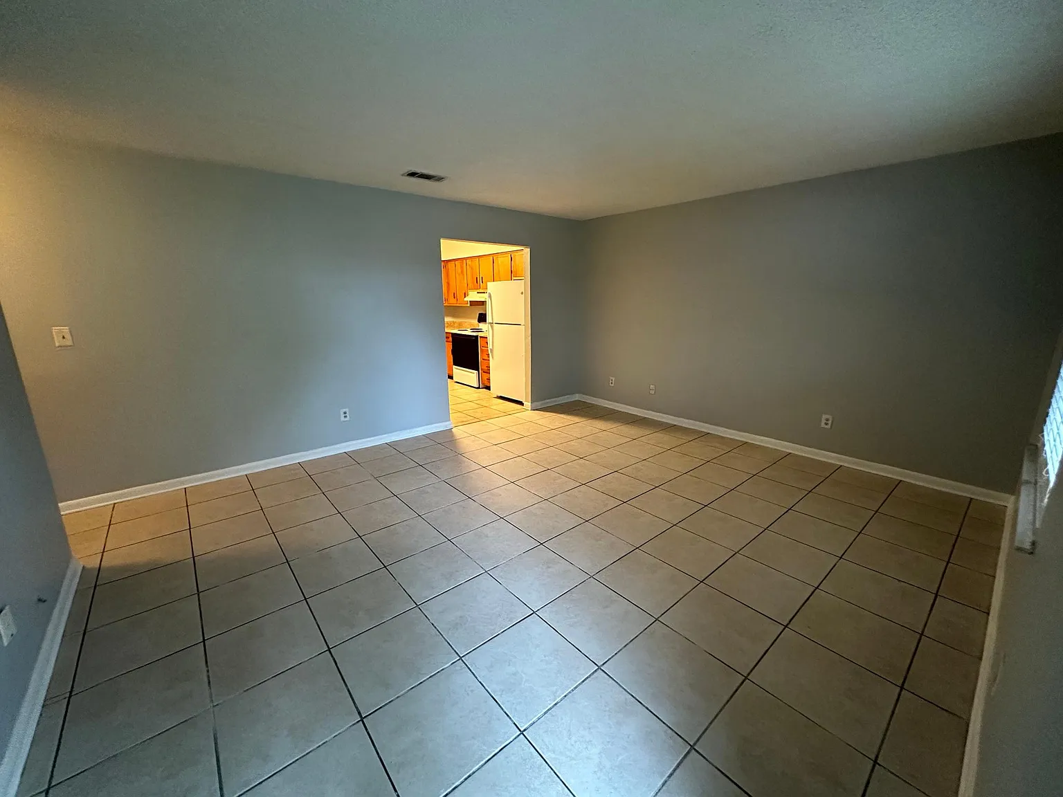 7420 Lawton St — Photo 2