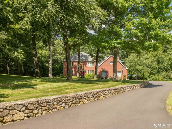 127 Kingswood Drive, Naugatuck, CT 06770