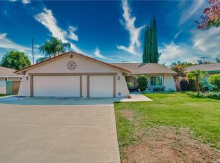 1956 Base Line Rd, La Verne, CA 91750