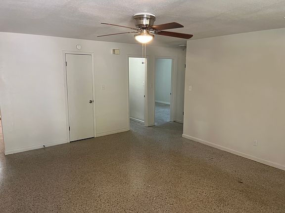 Livingroom from front door