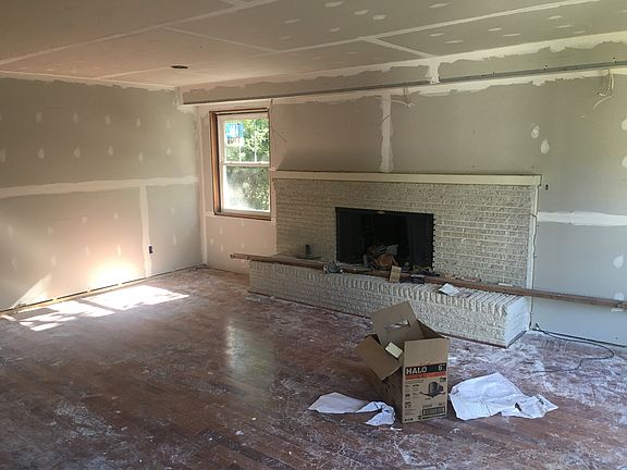 5th image of 4217 Peachtree Pl