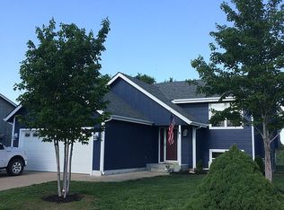 2326 SW Ancaster Rd, Topeka, KS 66614