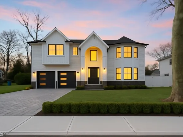 806 Arbor Rd, Paramus Boro, NJ 07652