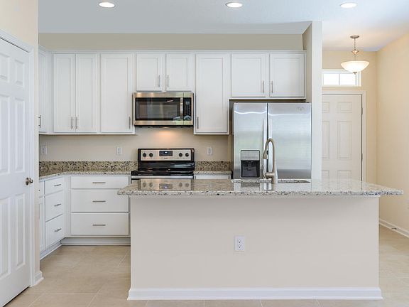 4th image of 238 Bella Dr