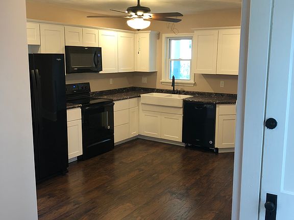 5th image of 108 Hazel Ave