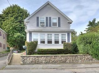 54 Woodland St, Lawrence, MA 01841