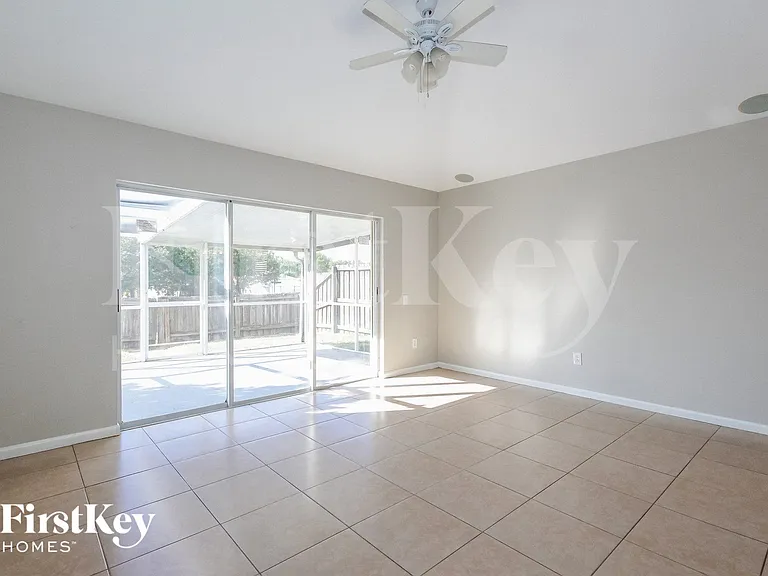 10214 Hunters Haven Blvd — Photo 11