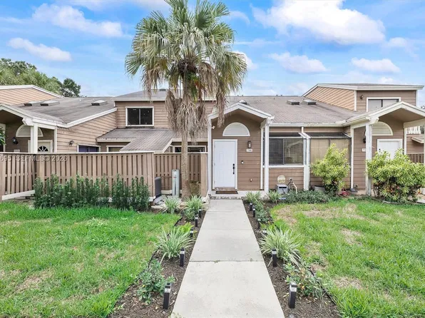 7198 Sportsmans Dr, North Lauderdale, FL 33068