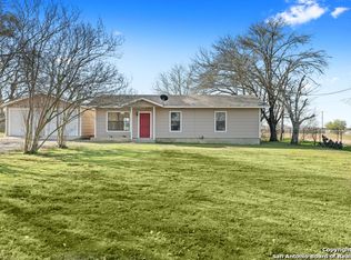 11704 Loop 107, Adkins, TX 78101