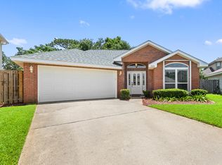 1968 Waterford Ridge Rd, Fort Walton Beach, FL 32547