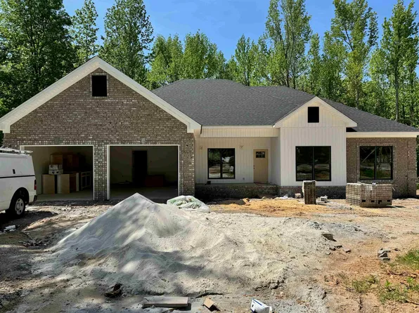 486 Horseshoe Hills Rd, Killen, AL 35645