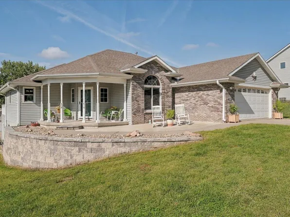 305 5th St, Neola, IA 51559