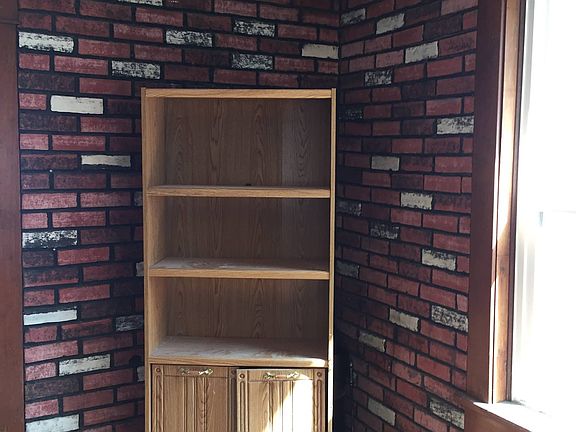 5th image of 130 W Main St