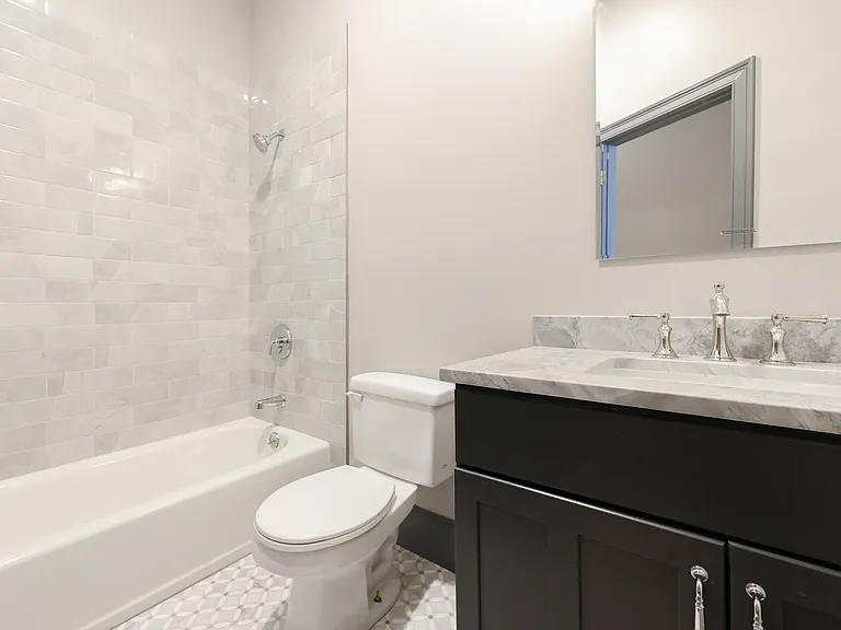 515 Center St #2 — Photo 12