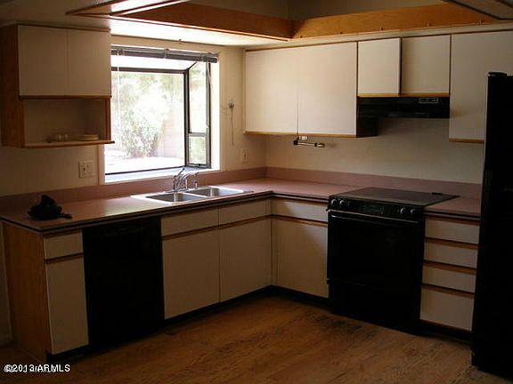 5th image of 3532 E Monica Ave