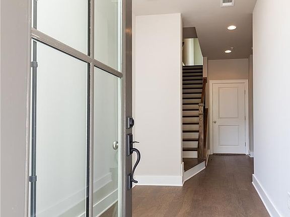 5th image of 314 Liberty Way #45
