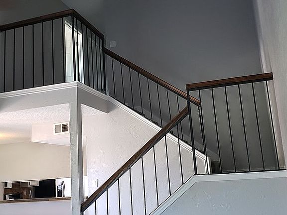 4th image of 4608 Waterway Dr