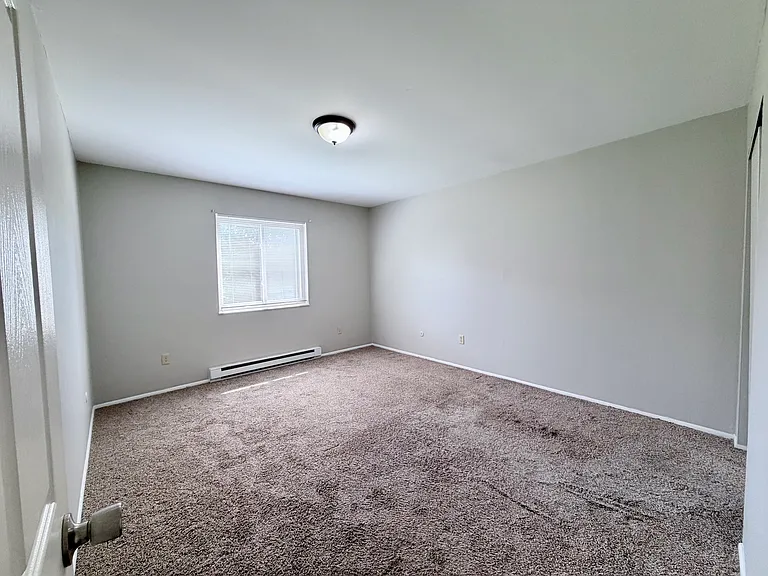 4371 Powell Rd — Photo 6