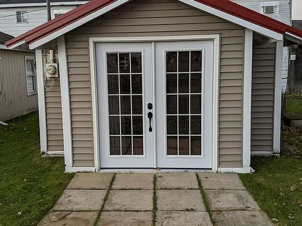 6482 W Houghton Lake Dr #3, Houghton Lake, MI 48629