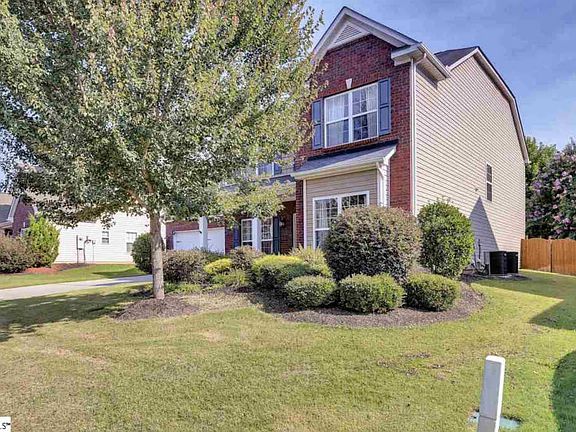3rd image of 115 Creek Shoals Dr