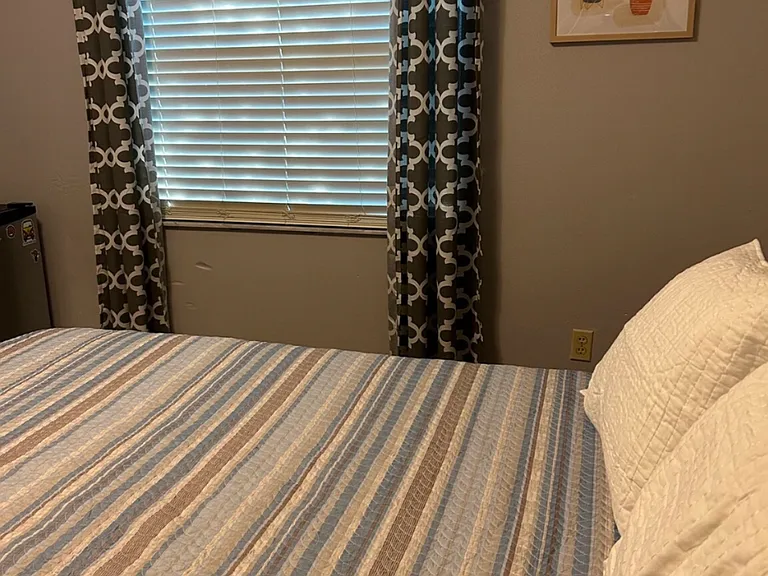 8840 Larwin Ln — Photo 2