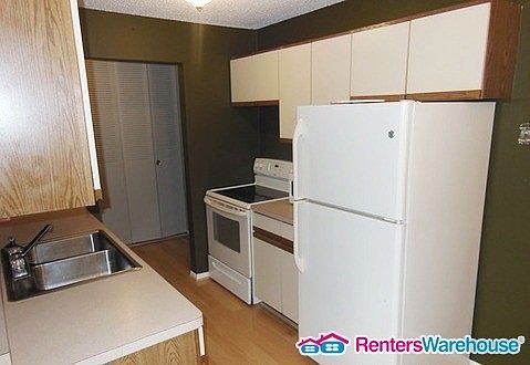 3rd image of 2801 Flag Ave N APT 114