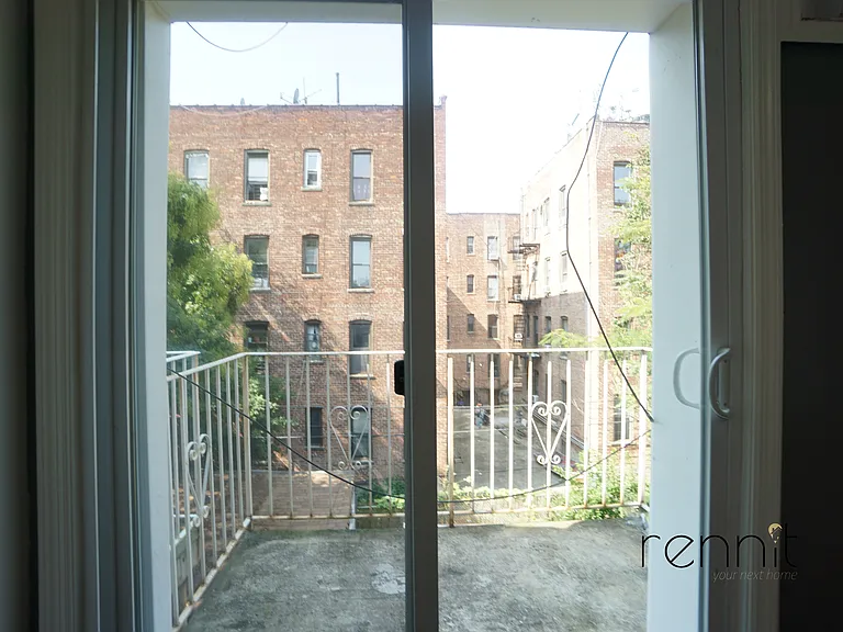 1305 Gates Ave #3 — Photo 9