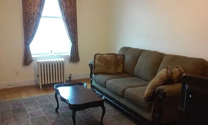 Rented by Frank Valvo Real Estate | media 32