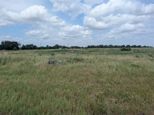 1007 Autumn Wood Trl, Mabank, TX 75156