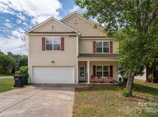 7517 Mary Jo Helms Dr, Charlotte, NC 28215