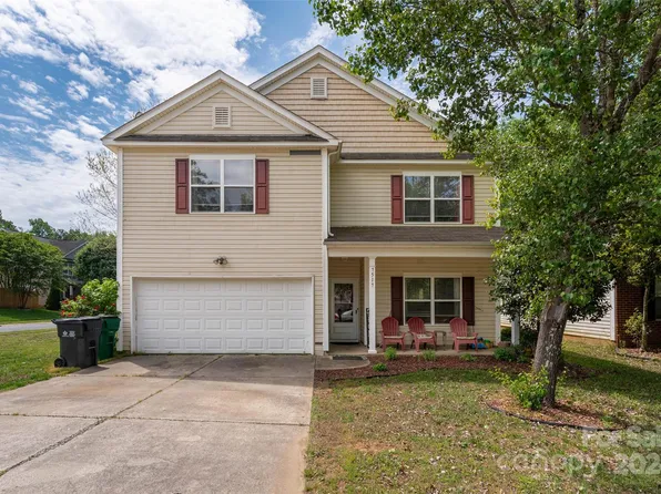 7517 Mary Jo Helms Dr, Charlotte, NC 28215