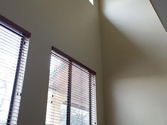 4th image of 1431 E Sonoran Desert Dr