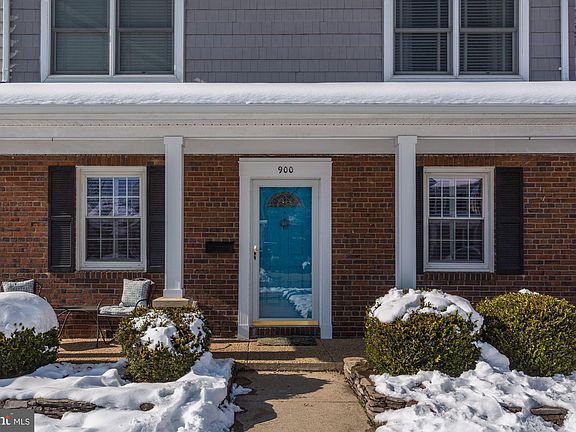 2nd image of 900 Ramsey St