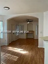 2508 Belmont Ln #2508 — Photo 4