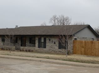 816 Cherrywood Ln, Yukon, OK 73099