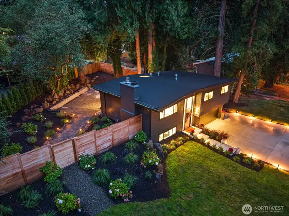 10833 NE 134th Street, Kirkland, WA 98034