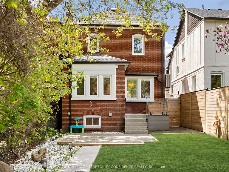 68 Cranbrooke Ave — Photo 29