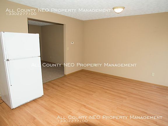 5th image of 1307 Benton St