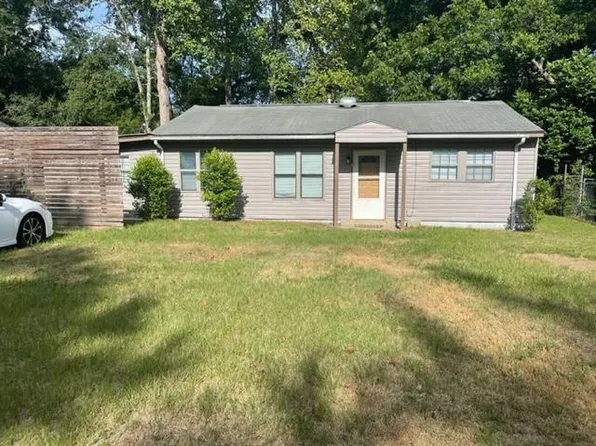 214 Johns Rd, Warner Robins, GA 31093