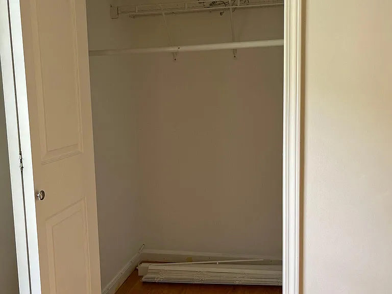 154 Beverly Rd — Photo 50