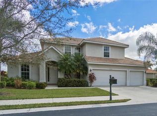 5009 Old Pond Dr, Naples, FL 34104