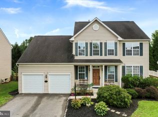 68 Augustine Ct, Kearneysville, WV 25430