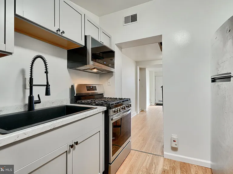 2018 Fountain St — Photo 11