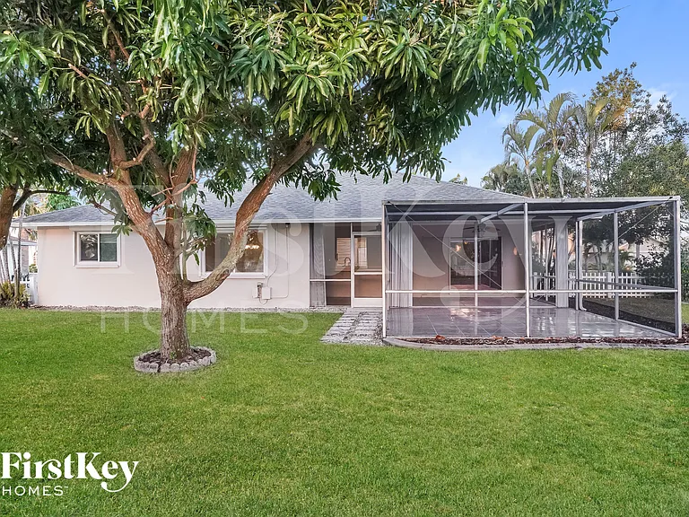 1931 SE 10th Pl — Photo 15