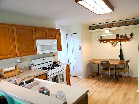 5th image of 1483 Meadowsedge Ln #1483