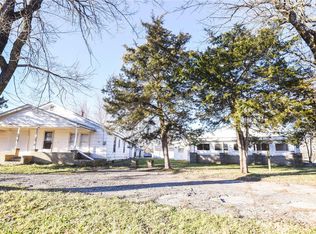 303 Eisenhower St, Doolittle, MO 65401