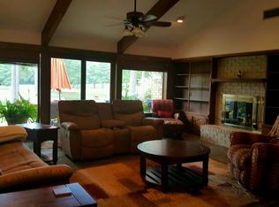 162 W Victoria Woods St, Waskom, TX 75692